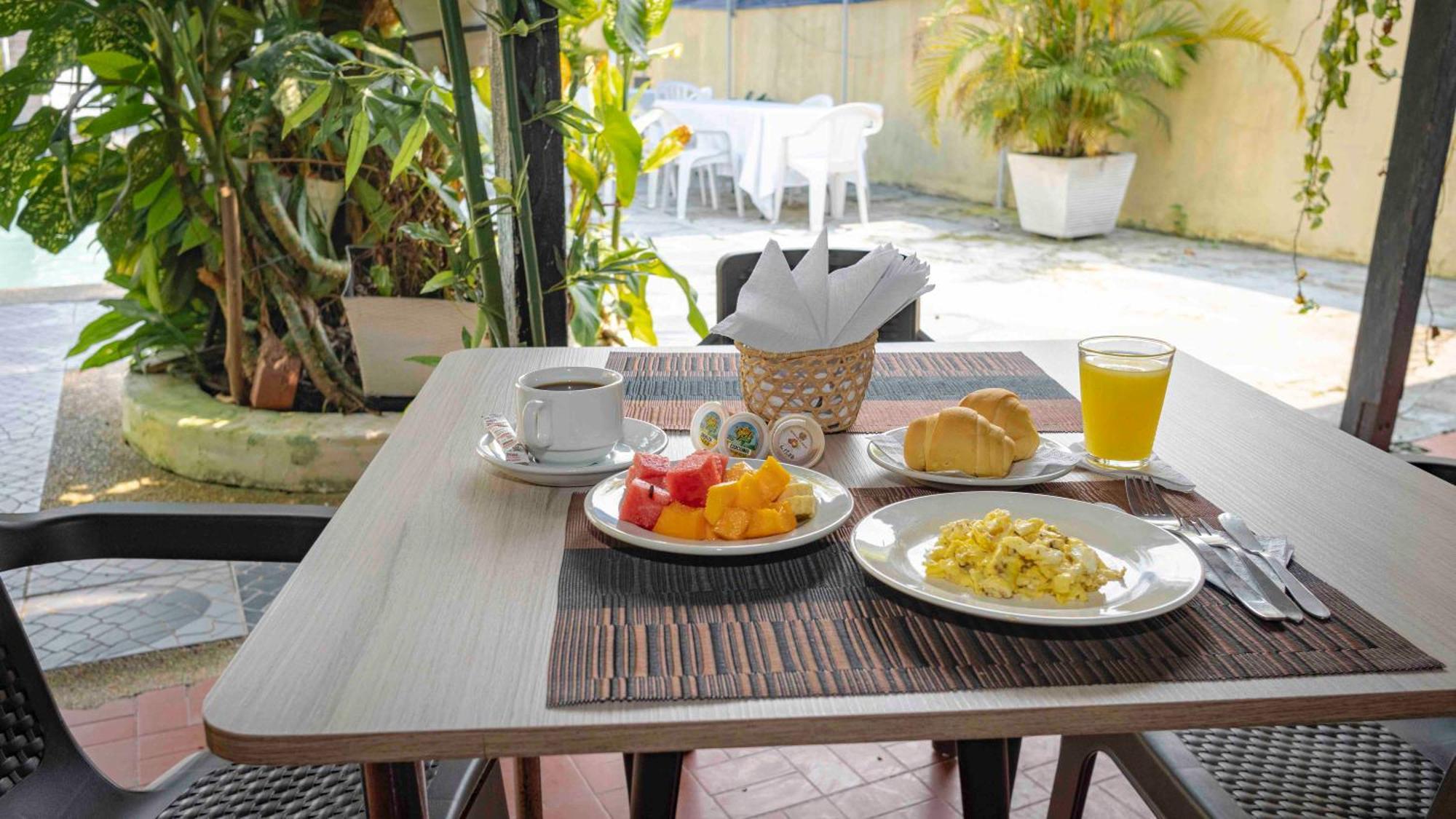 Zuruma Hotel ليتيسيا المظهر الخارجي الصورة